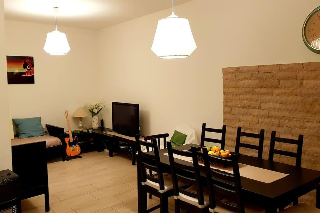 A Casa Di Rudy Villa Бианкавила Екстериор снимка
